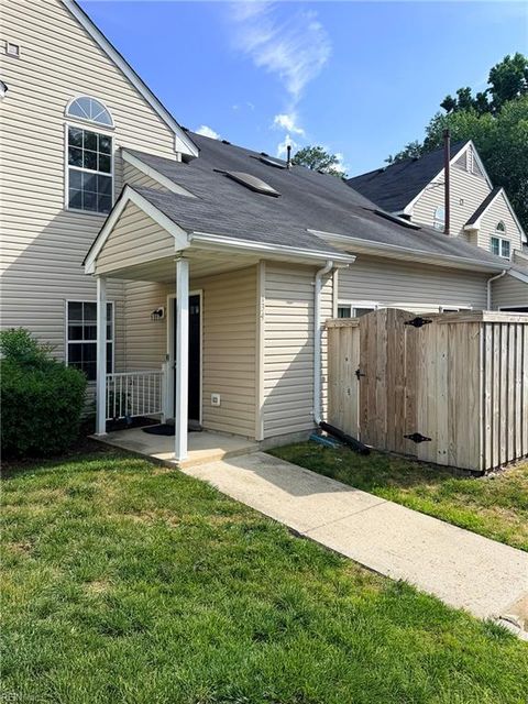 Photo of 134 Nantucket Place, Newport News, VA 23606 (MLS # 10639457)
