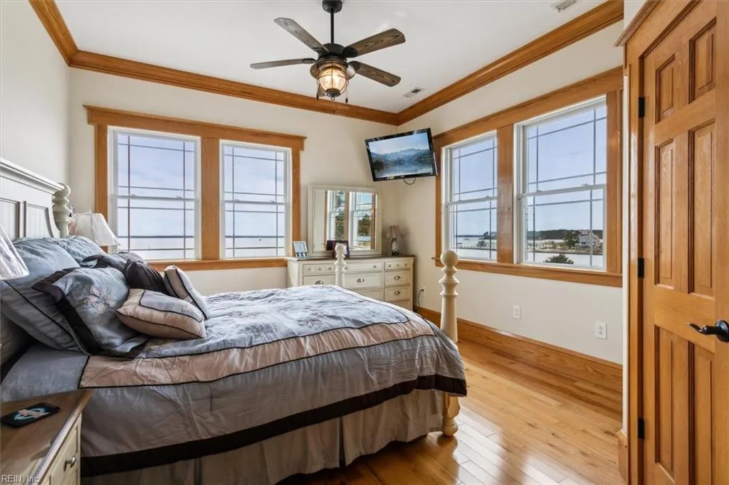 Hayes, Virginia 23072, United States, 5 Bedrooms Bedrooms, ,5 BathroomsBathrooms,Residential,Active,62347