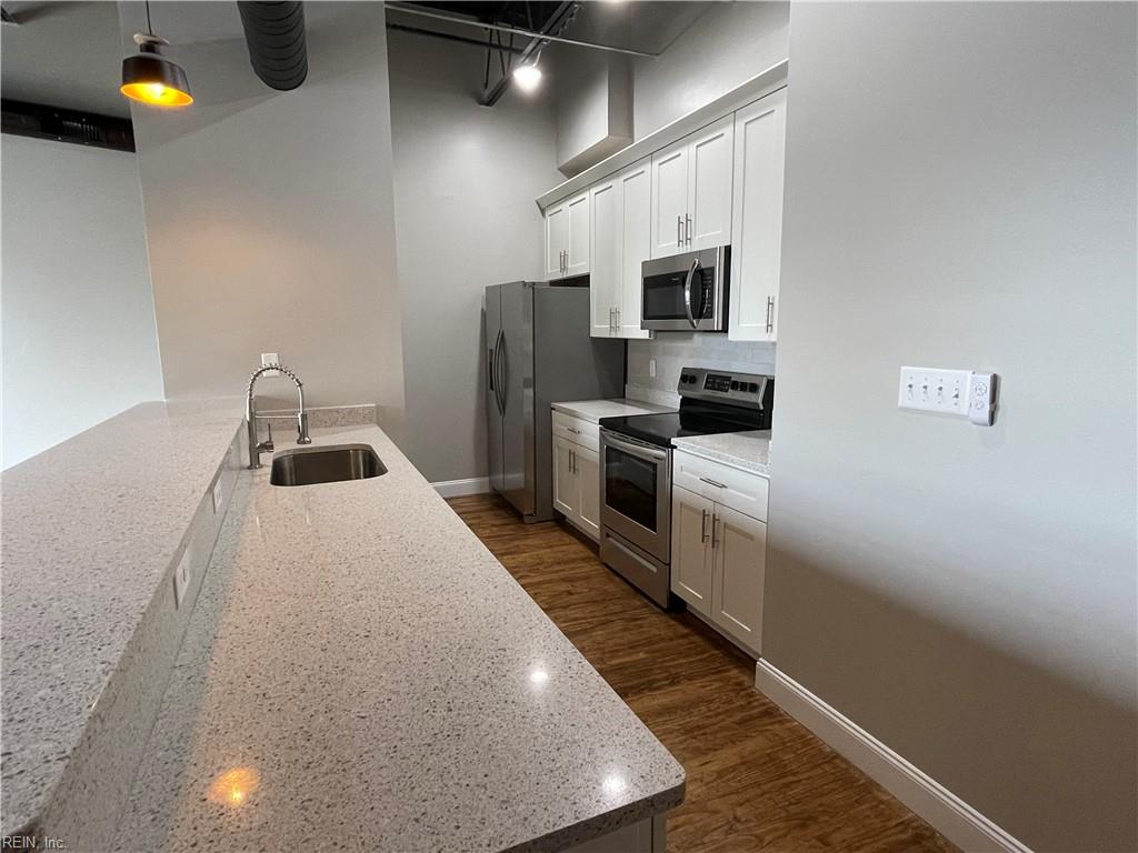 Photo of 208 23rd Street #309, Newport News, VA 23607 (MLS # 10659229)
