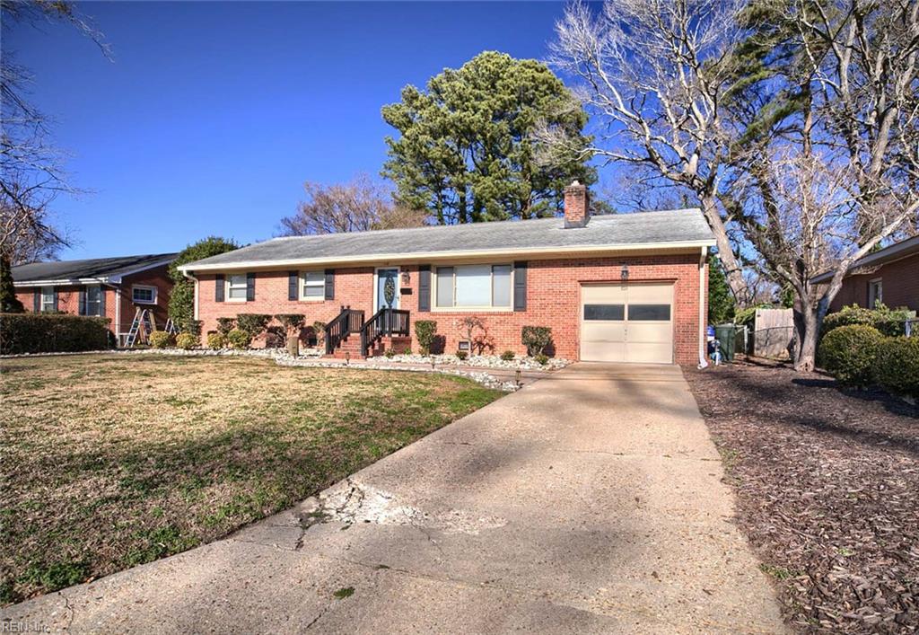 Photo of 112 Parker Avenue, Newport News, VA 23606 (MLS # 10655647)