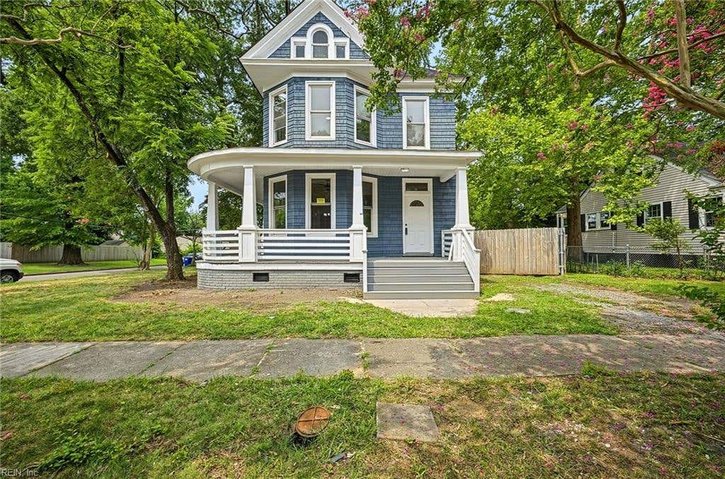 Photo of 801 Forbes Street, Norfolk, VA 23504 (MLS # 10644859)