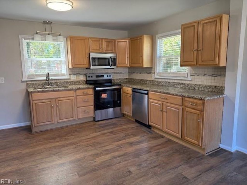 Photo of 102 Springfield Drive, Williamsburg, VA 23185 (MLS # 10606869)