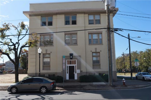 Photo of 3015 West Avenue #304, Newport News, VA 23607 (MLS # 10660081)