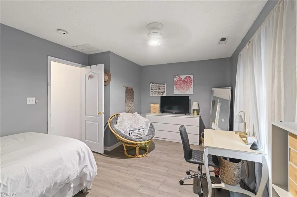 Suffolk, Virginia 23435, United States, 4 Bedrooms Bedrooms, ,3 BathroomsBathrooms,Residential,Active,174355