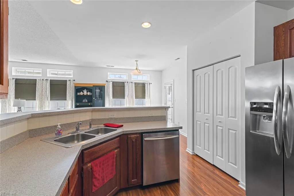 Suffolk, Virginia 23435, United States, 4 Bedrooms Bedrooms, ,3 BathroomsBathrooms,Residential,Active,174355