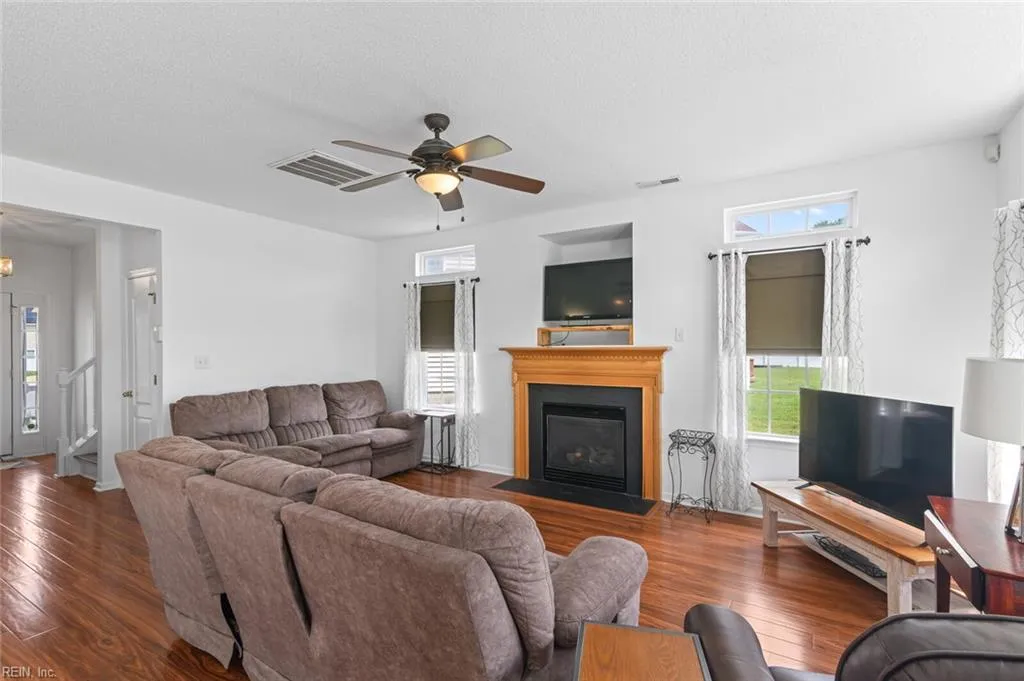 Suffolk, Virginia 23435, United States, 4 Bedrooms Bedrooms, ,3 BathroomsBathrooms,Residential,Active,174355