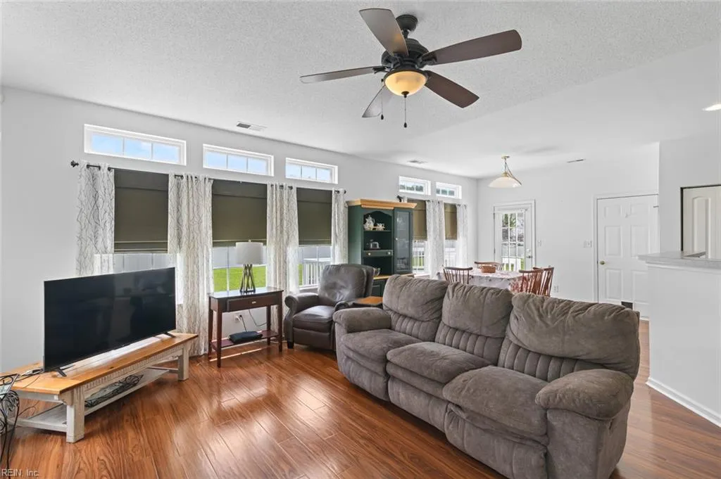 Suffolk, Virginia 23435, United States, 4 Bedrooms Bedrooms, ,3 BathroomsBathrooms,Residential,Active,174355