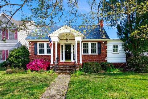 Photo of 136 W Leicester Avenue, Norfolk, VA 23503 (MLS # 10628672)