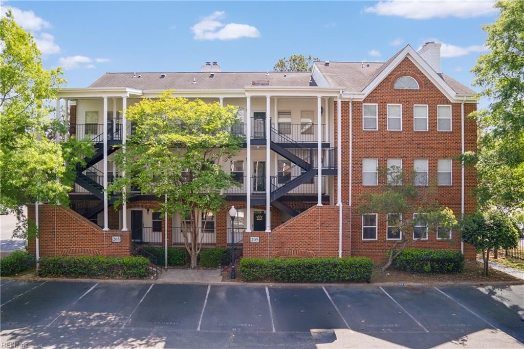 Photo of 205 Westover Avenue #103, Norfolk, VA 23507 (MLS # 10631494)
