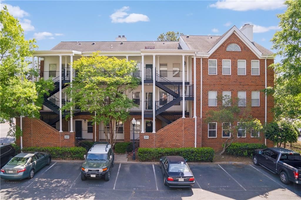 Photo of 205 Westover Avenue #103, Norfolk, VA 23507 (MLS # 10631494)
