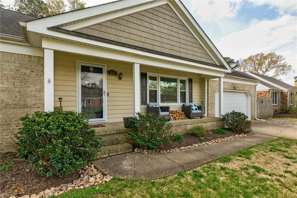 Photo of 225 Vanette Drive, Chesapeake, VA 23322 (MLS # 10626549)