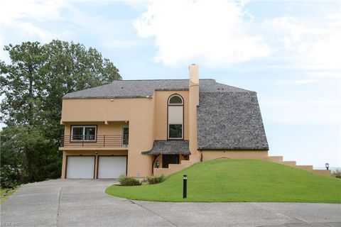 Photo of 3 Flax Mill Road, Newport News, VA 23602 (MLS # 10645887)