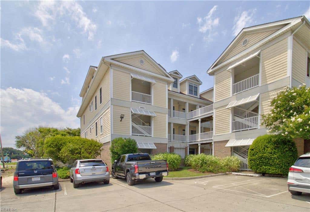 Photo of 2992 Shore Drive #303, Virginia Beach, VA 23451 (MLS # 10640518)