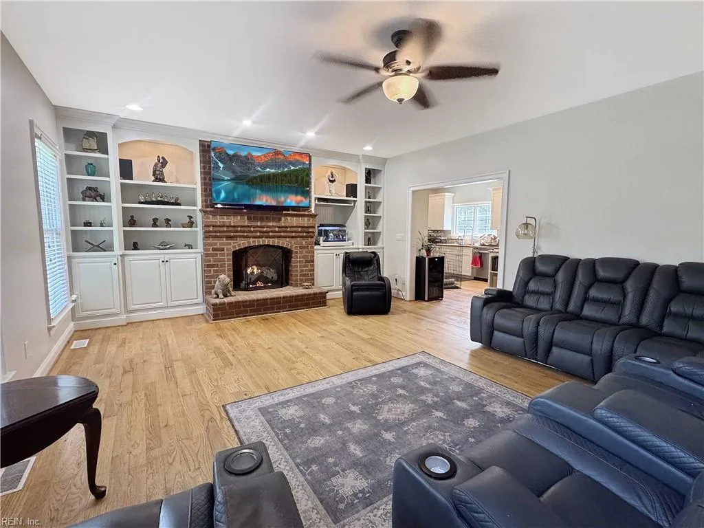 Hallieford, Virginia 23068, United States, 4 Bedrooms Bedrooms, ,3 BathroomsBathrooms,Residential,Active,152141