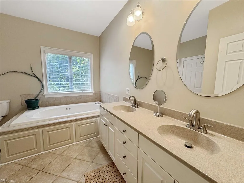 Hallieford, Virginia 23068, United States, 4 Bedrooms Bedrooms, ,3 BathroomsBathrooms,Residential,Active,152141