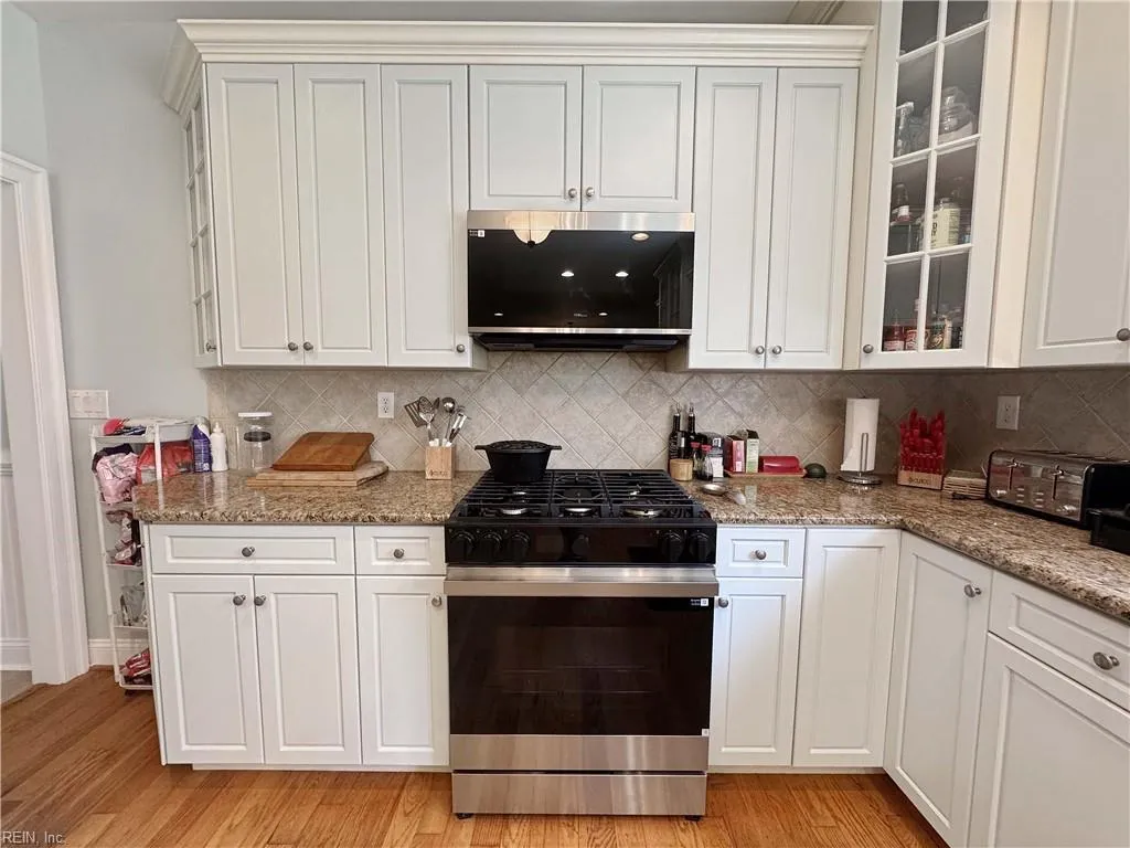 Hallieford, Virginia 23068, United States, 4 Bedrooms Bedrooms, ,3 BathroomsBathrooms,Residential,Active,152141