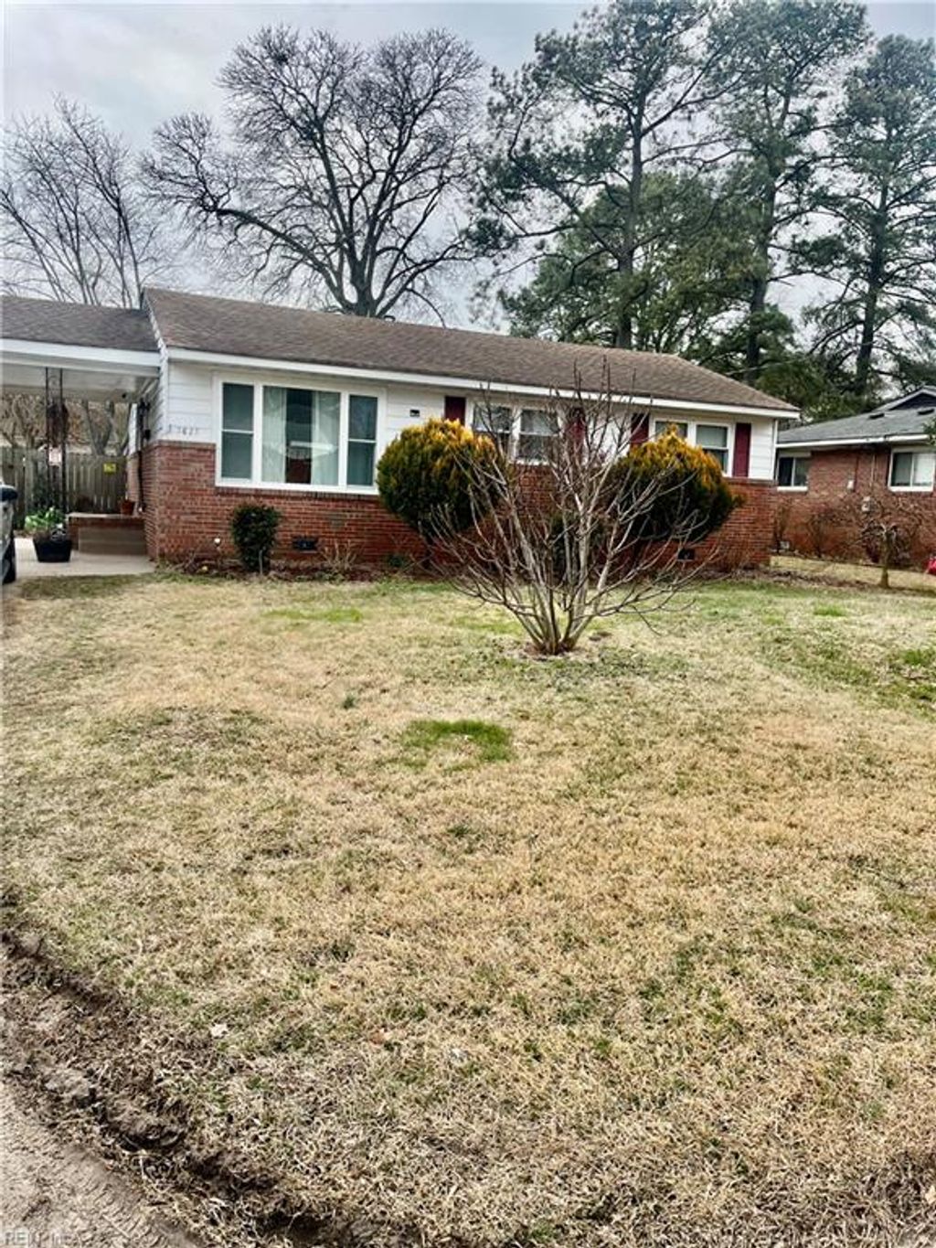 Photo of 5825 Leslie Avenue, Norfolk, VA 23518 (MLS # 10622660)