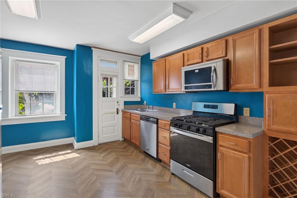 Photo of 913 Spotswood Avenue Avenue #1, Norfolk, VA 23517 (MLS # 10653071)