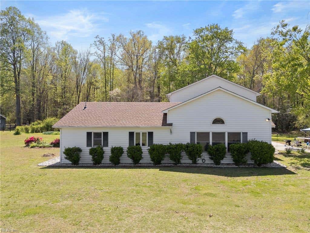 Photo of 12522 Doles Road, Zuni, VA 23898 (MLS # 10648851)