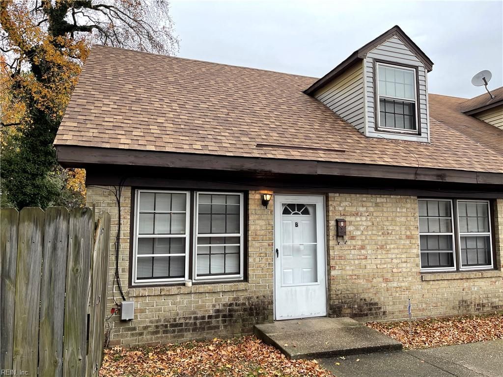 Photo of 1531 Spruce Street #B, Norfolk, VA 23502 (MLS # 10634015)