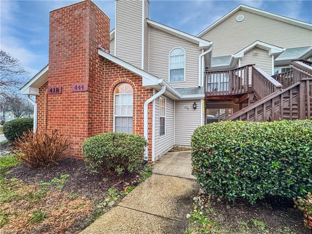 Photo of 422 Lees Mill Drive, Newport News, VA 23608 (MLS # 10626243)