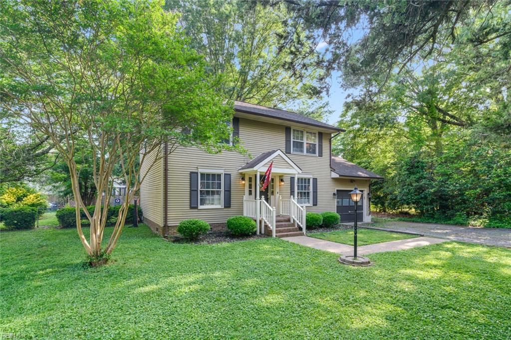 Photo of 102 Dogwood Drive, Williamsburg, VA 23185 (MLS # 10623211)