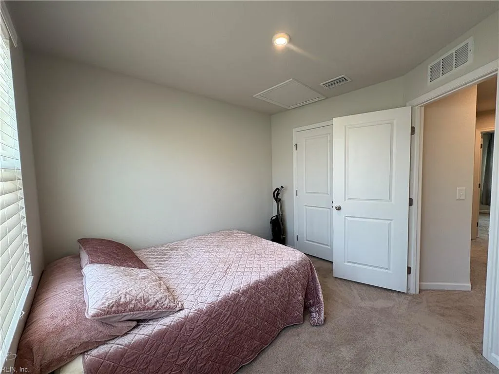 Suffolk, Virginia 23434, United States, 3 Bedrooms Bedrooms, ,3 BathroomsBathrooms,Residential,Active,203298