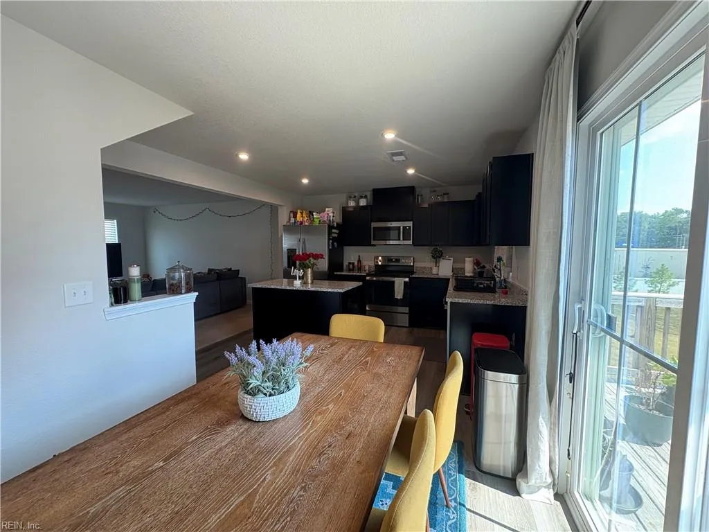 Suffolk, Virginia 23434, United States, 3 Bedrooms Bedrooms, ,3 BathroomsBathrooms,Residential,Active,203298