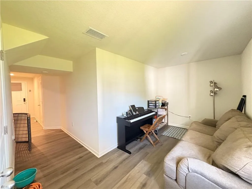 Suffolk, Virginia 23434, United States, 3 Bedrooms Bedrooms, ,3 BathroomsBathrooms,Residential,Active,203298