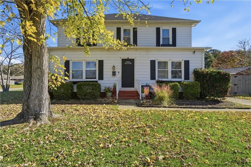 Photo of 498 Romayne Drive, Newport News, VA 23601 (MLS # 10624432)