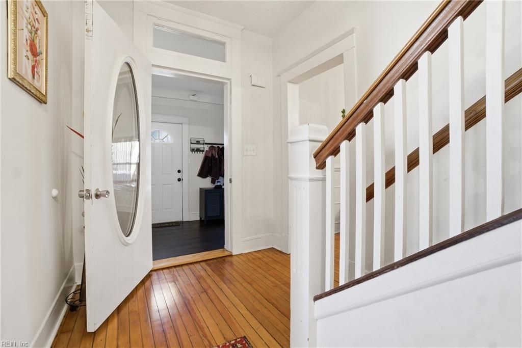 Photo of 498 Romayne Drive, Newport News, VA 23601 (MLS # 10624432)