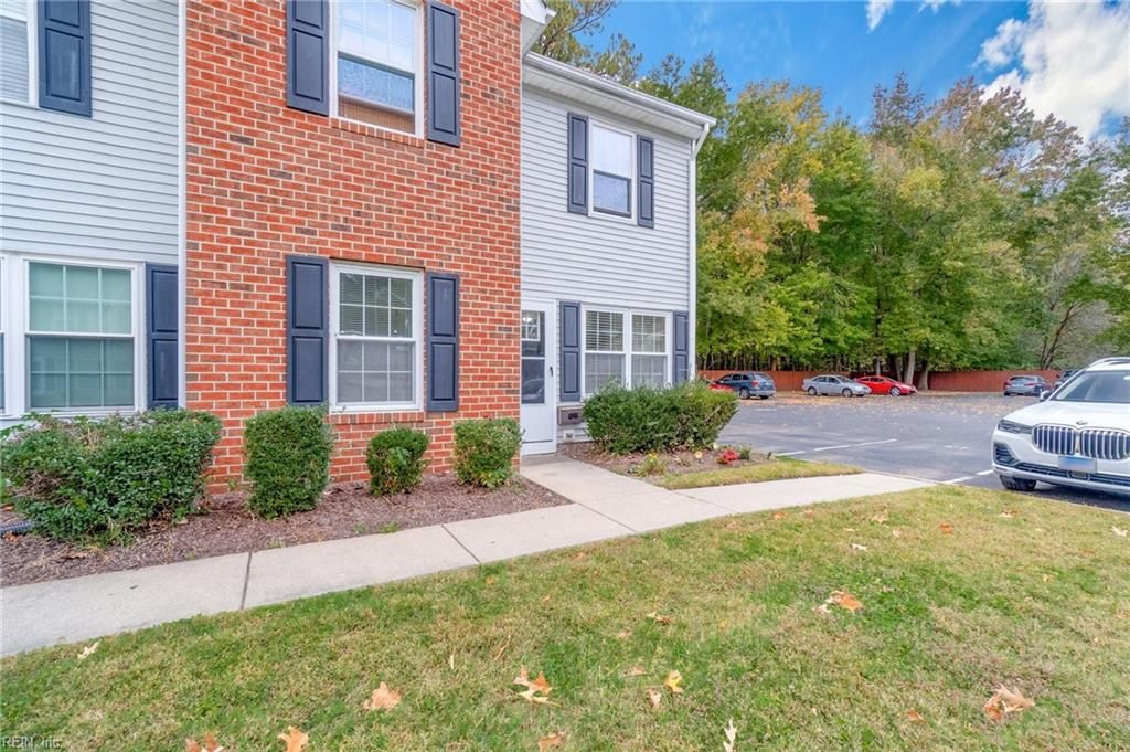 Photo of 3500 Clover Meadows Drive, Chesapeake, VA 23321 (MLS # 10645597)