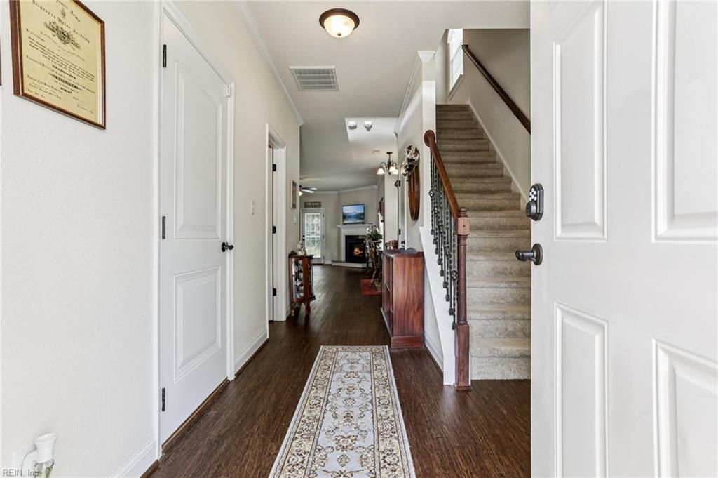 Photo of 7521 Villa Ct Ct, Gloucester Point, VA 23062 (MLS # 10632648)