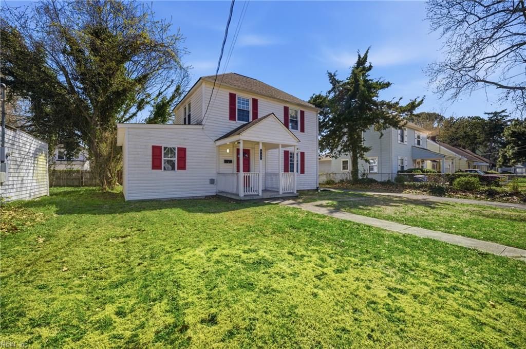 Photo of 942 20th Street, Newport News, VA 23607 (MLS # 10626152)