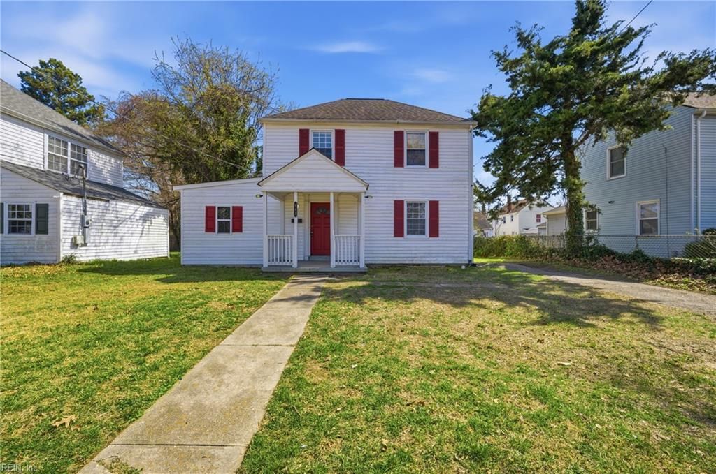 Photo of 942 20th Street, Newport News, VA 23607 (MLS # 10626152)