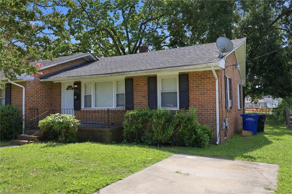 Photo of 27 Carver Circle, Portsmouth, VA 23701 (MLS # 10651906)