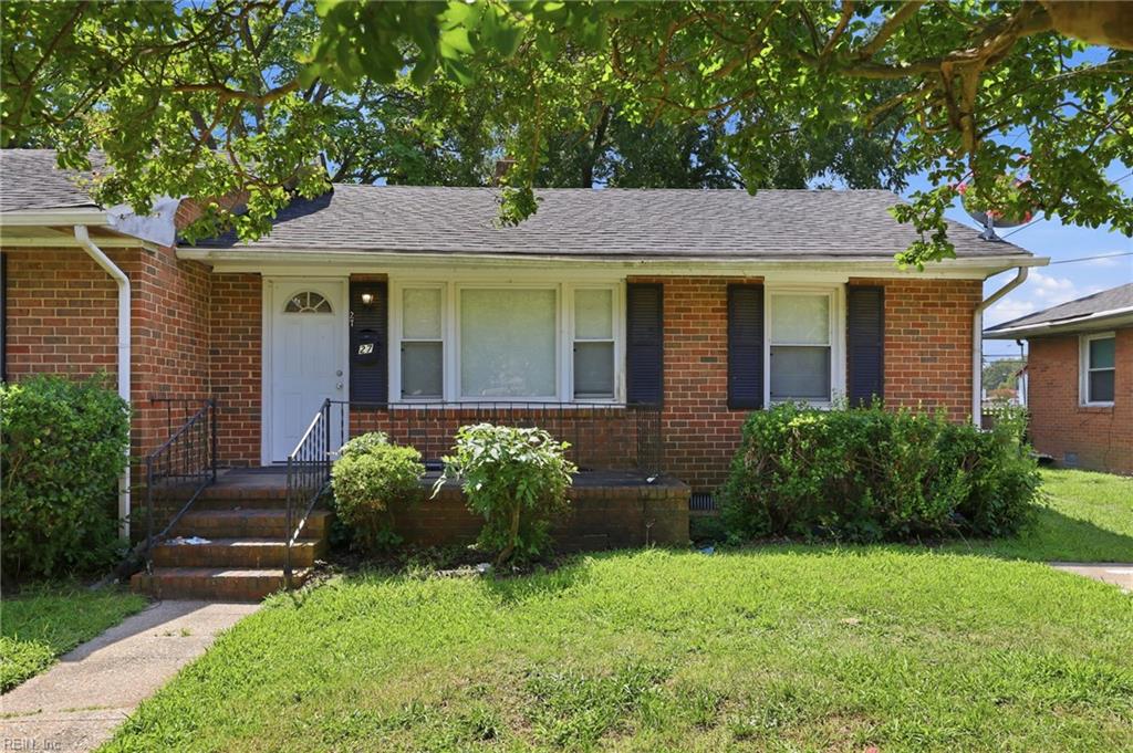 Photo of 27 Carver Circle, Portsmouth, VA 23701 (MLS # 10651906)