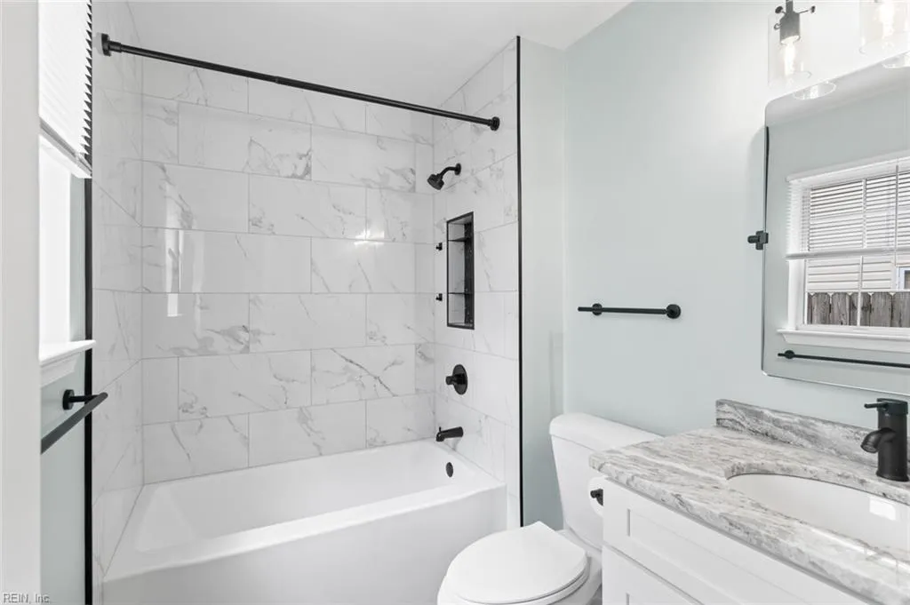 Hampton, Virginia 23666, United States, 3 Bedrooms Bedrooms, ,2 BathroomsBathrooms,Residential,Active,168236