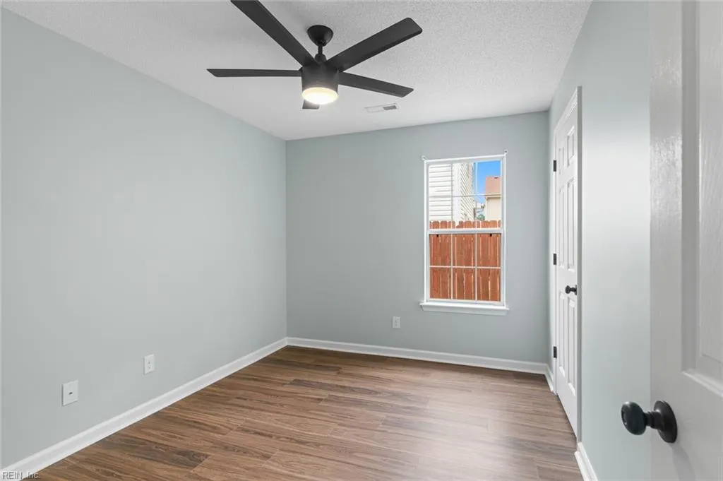 Hampton, Virginia 23666, United States, 3 Bedrooms Bedrooms, ,2 BathroomsBathrooms,Residential,Active,168236