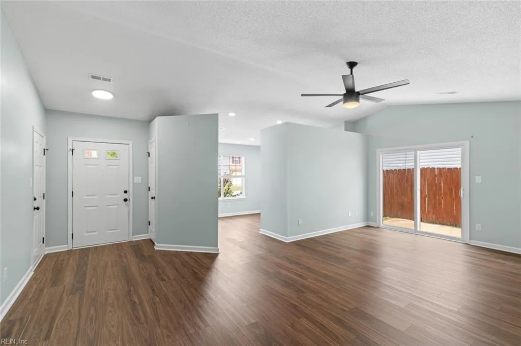 Hampton, Virginia 23666, United States, 3 Bedrooms Bedrooms, ,2 BathroomsBathrooms,Residential,Active,168236