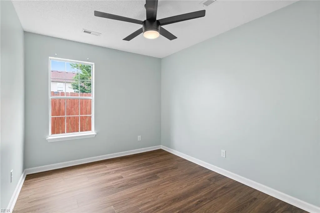 Hampton, Virginia 23666, United States, 3 Bedrooms Bedrooms, ,2 BathroomsBathrooms,Residential,Active,168236