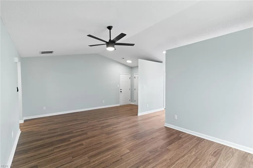 Hampton, Virginia 23666, United States, 3 Bedrooms Bedrooms, ,2 BathroomsBathrooms,Residential,Active,168236