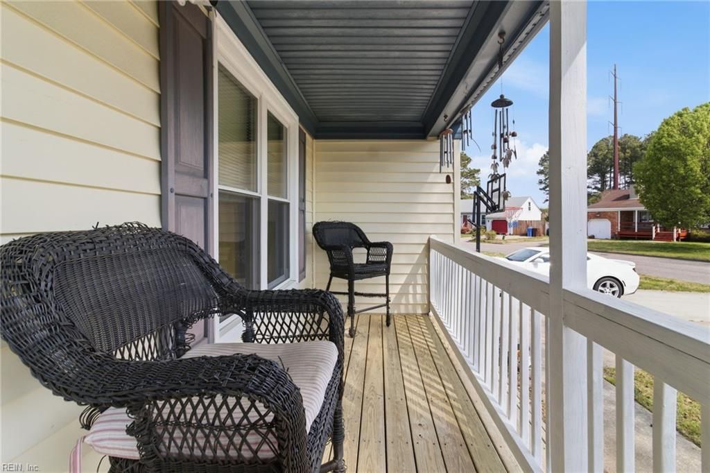 Photo of 708 Colony Drive, Chesapeake, VA 23322 (MLS # 10627438)