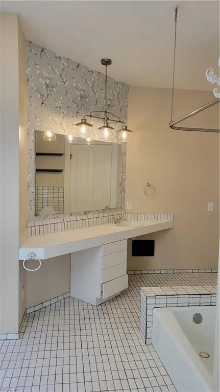 Norfolk, Virginia 23507, United States, 5 Bedrooms Bedrooms, ,4 BathroomsBathrooms,Residential,Active,137365