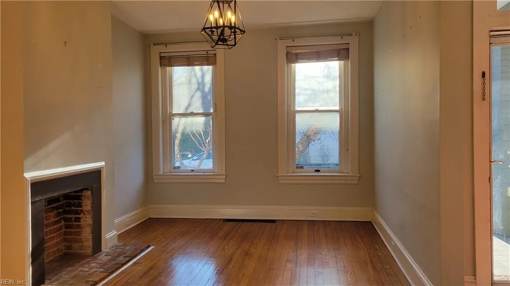 Norfolk, Virginia 23507, United States, 5 Bedrooms Bedrooms, ,4 BathroomsBathrooms,Residential,Active,137365