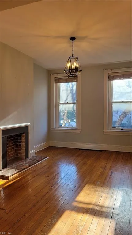 Norfolk, Virginia 23507, United States, 5 Bedrooms Bedrooms, ,4 BathroomsBathrooms,Residential,Active,137365