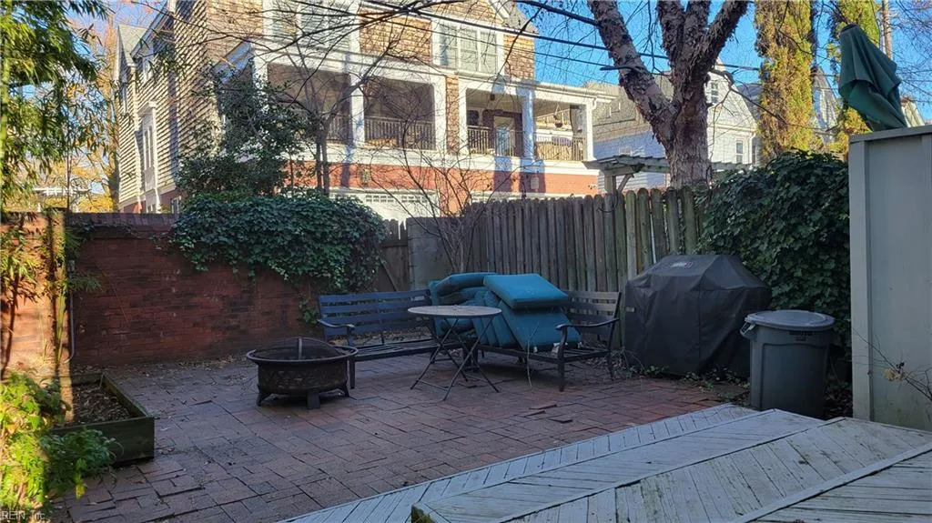 Norfolk, Virginia 23507, United States, 5 Bedrooms Bedrooms, ,4 BathroomsBathrooms,Residential,Active,137365