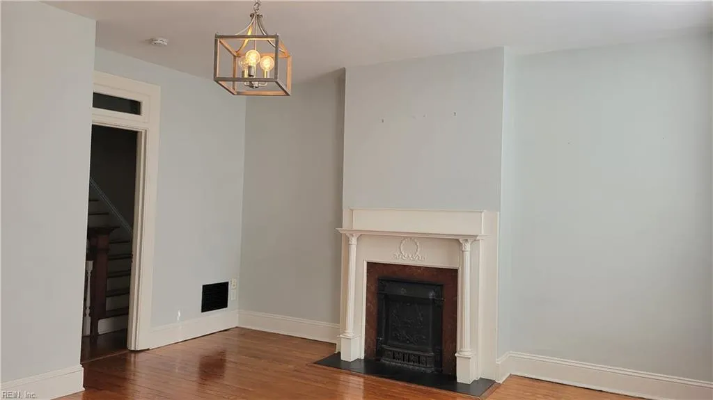 Norfolk, Virginia 23507, United States, 5 Bedrooms Bedrooms, ,4 BathroomsBathrooms,Residential,Active,137365