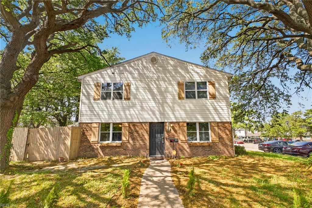 Photo of 5676 Weblin Dr Dr, Virginia Beach, VA 23462 (MLS # 10630488)