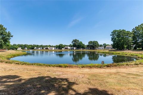 Single Family Residence in Newport News VA 931 Foxboro Drive 6.jpg